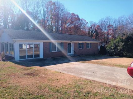 406 Fields Drive sold home in Elizabeth Village, Shelby, NC