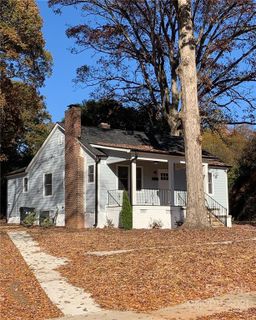 2833 Dogwood Avenue