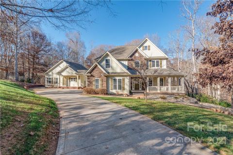 6141 Falls Ridge Trail