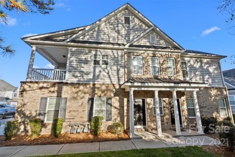 14711 Vernazza Place