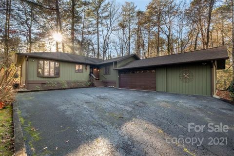 92 Surrey Lane