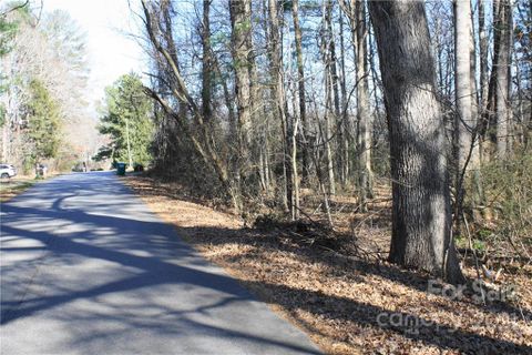 000 Fair Oaks Road sold home in Oak Park, Arden, NC