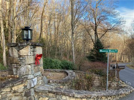 12 Mountain Watch Drive
