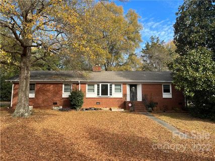 225 Shenandoah Circle sold home in Shenandoah Park, Charlotte, NC