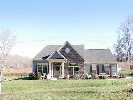 7014 Pin Oaks Drive sold home in Pin Oaks, Denver, NC