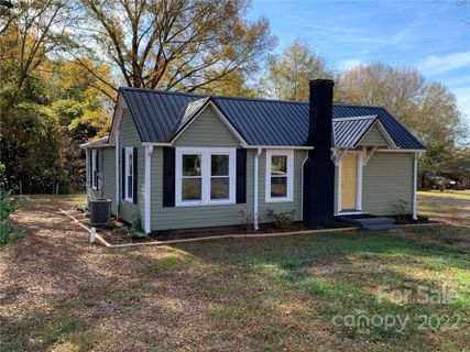 103 W J Street 40-41 sold home in Newton Township, Newton, NC