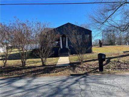 1000 Grace Avenue