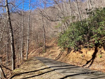 402 Loveland Road sold home in Big Springs Cove Estates, Maggie Valley, NC