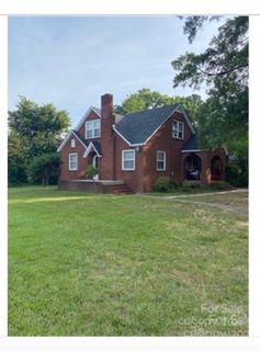 3732 Freedom Drive