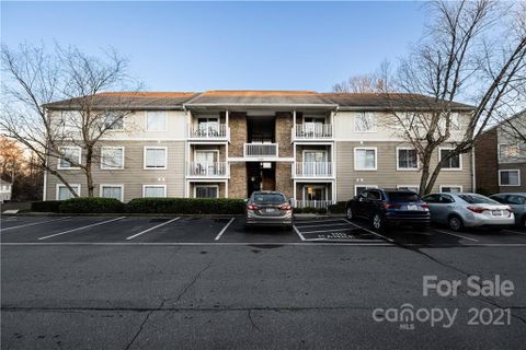 9548 University Terrace Drive sold home in University Terrace, Charlotte, NC