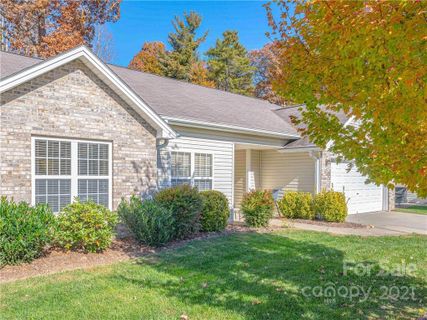 42 Wiltshire Circle