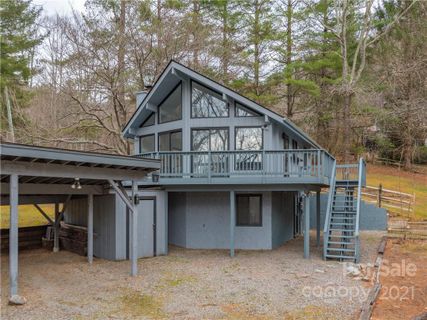 266 Chestnut Walk Drive sold home in Chestnut Walk, Waynesville, NC