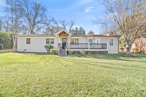 5934 The Plaza Road sold home in Briarbrook, Charlotte, NC