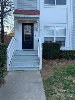 2103 Vision Drive sold home in Wilmore Walk, Charlotte, NC