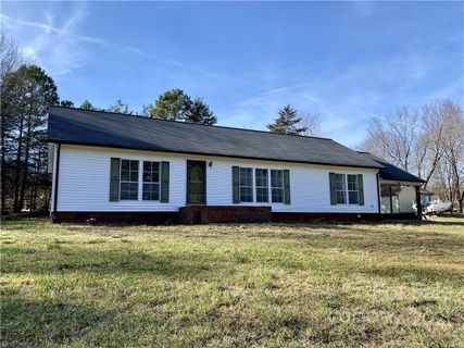 206 Persimmon Circle sold home in Trinity Acres, Statesville, NC
