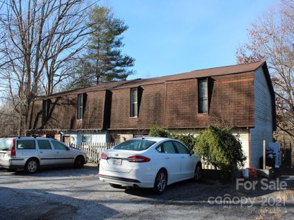 103 105 107 109 Paradise Avenue sold home in Ward Heights, East Flat Rock, NC