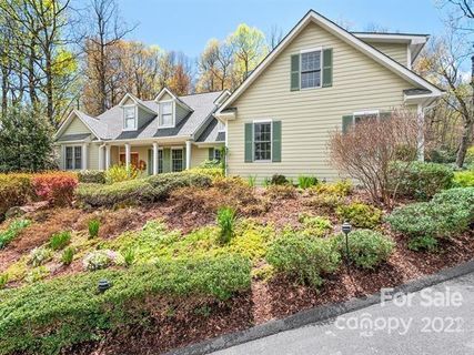 305 Kenmure Drive
