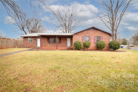 607 Carolina Avenue sold home in Fulton Heights, Statesville, NC