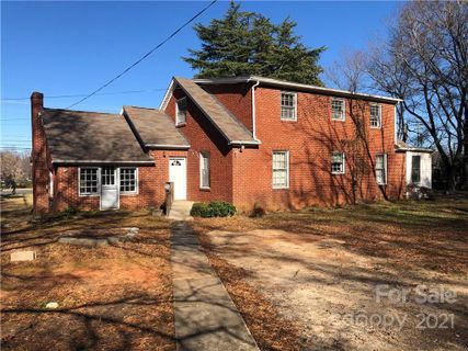 6000 Hickory Grove Road sold home in Lakeview Manor, Charlotte, NC