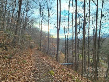 899 Fields Drive sold home in Gary E Mccullough, Waynesville, NC