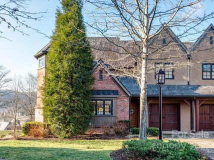 20 Village Oak Drive