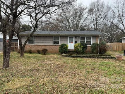 2708 Springway Drive sold home in Eastway, Charlotte, NC