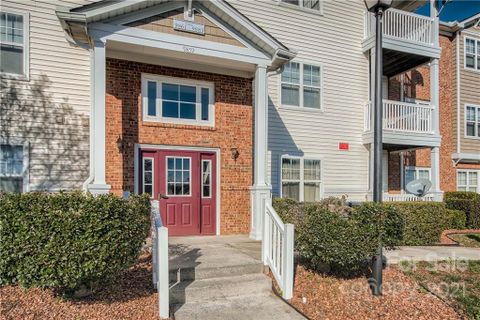 9875 Hyde Glen Court