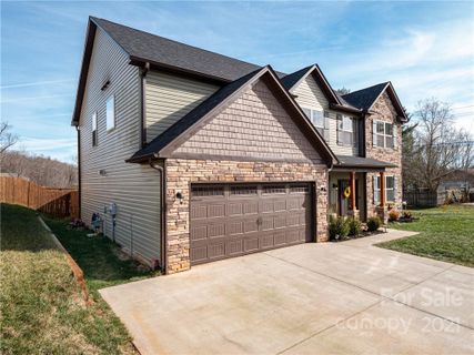 3 Henbit Way sold home in Balsam Ridge, Arden, NC