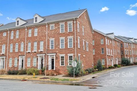 2237 Silver Crescent Drive