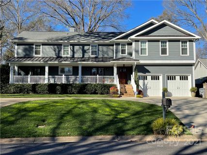 1818 Wandering Way Drive