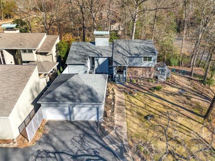 77 Heritage Drive