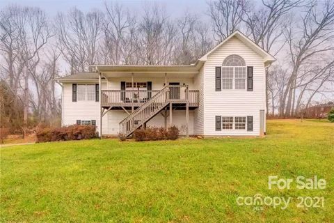 37 N Willow Brook Drive sold home in Willowbrook, Asheville, NC