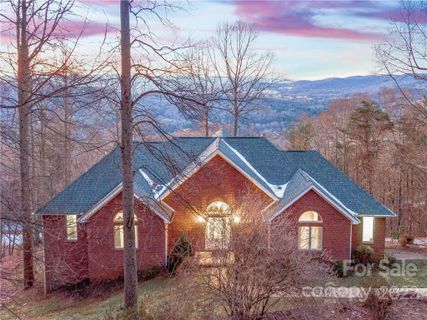 137 Stonecrest Drive sold home in Ridge View Estates, Asheville, NC