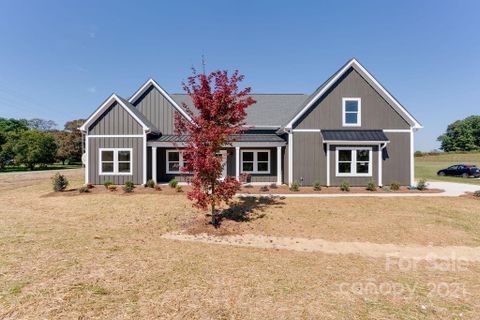 3716 Old Village Drive sold home in Old Village, Maiden, NC