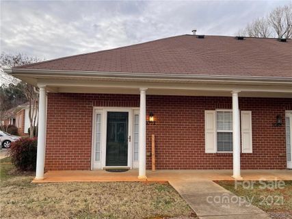 7092 Somerset Springs Drive sold home in Somerset Springs, Charlotte, NC