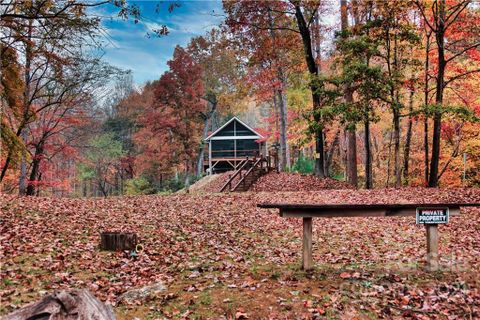 287 Chapel Point Road sold home in Lurewoods, Lake Lure, NC