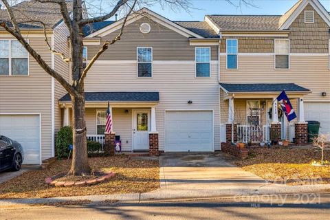 5576 Franklin Springs Circle
