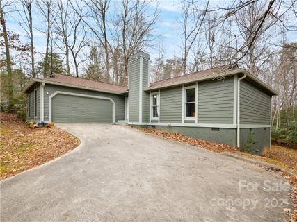 39 Pine Ridge Trail