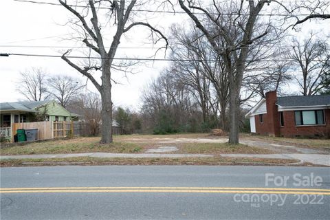1700 Hawthorne Lane