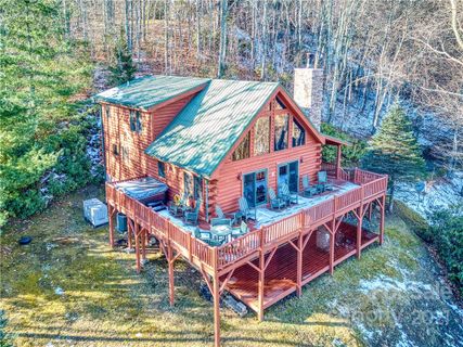 475 Waterford Drive sold home in Laurel Heights At Smoky Mtn, Maggie Valley, NC