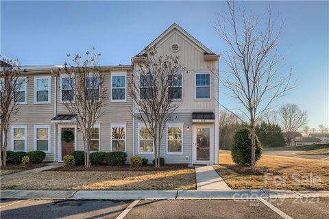 608 Cahill Lane