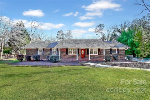 251 Country Club Drive
