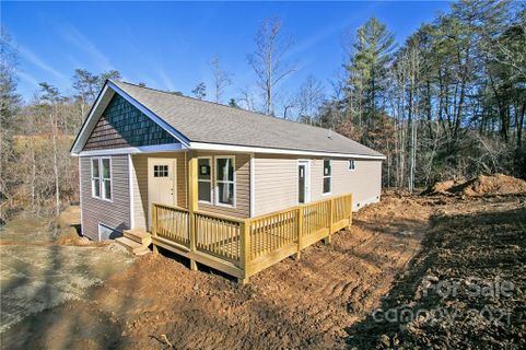 228 Lidflower Lane sold home in Spicewood, Weaverville, NC