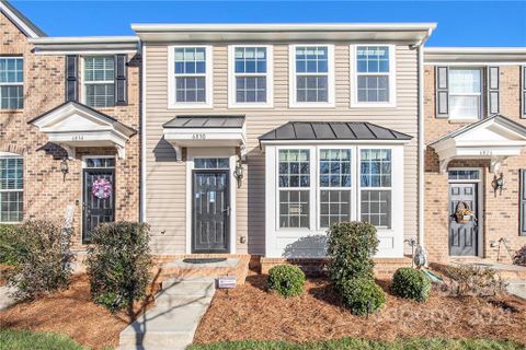 6830 Colonial Garden Drive