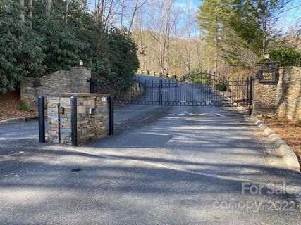 707 Streamside Drive 46