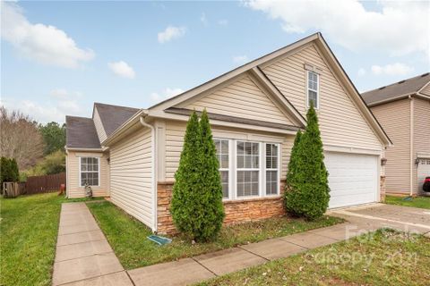 664 Bright Orchid Avenue