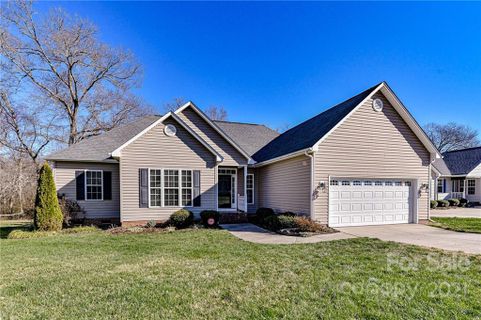 4044 Hereford Lane