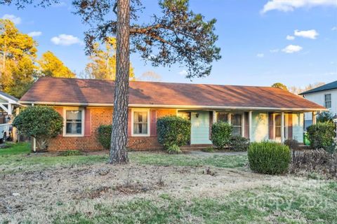 6610 Woodfield Drive sold home in Green Forest, Charlotte, NC