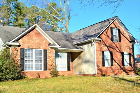 3111 Cresthill Drive sold home in Cresthills, Charlotte, NC