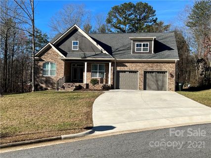 1368 20th Avenue Lane sold home in Hidden Oaks, Hickory, NC